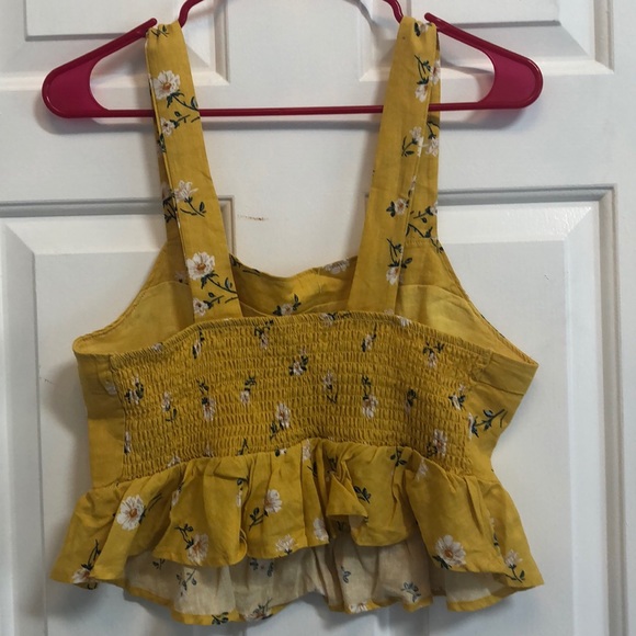 yellow flower top - Picture 2 of 3